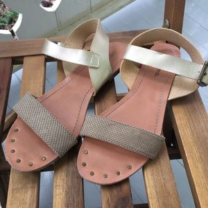 Mossimo Two-Tone Sandals